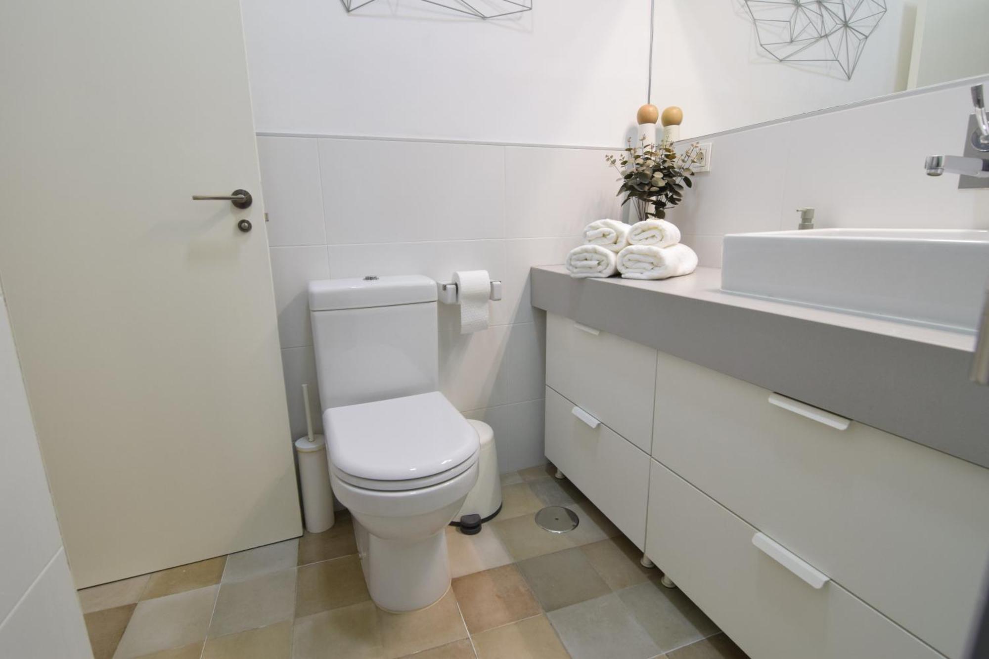 Apartamento Atarazanas Malaga Centro Historico ภายนอก รูปภาพ