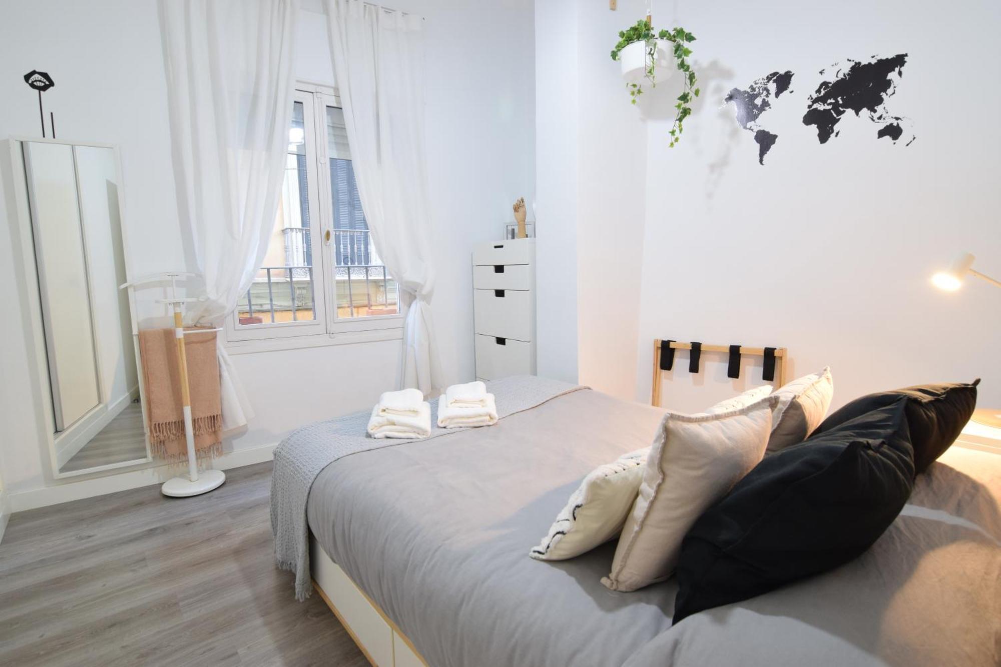 Apartamento Atarazanas Malaga Centro Historico ภายนอก รูปภาพ