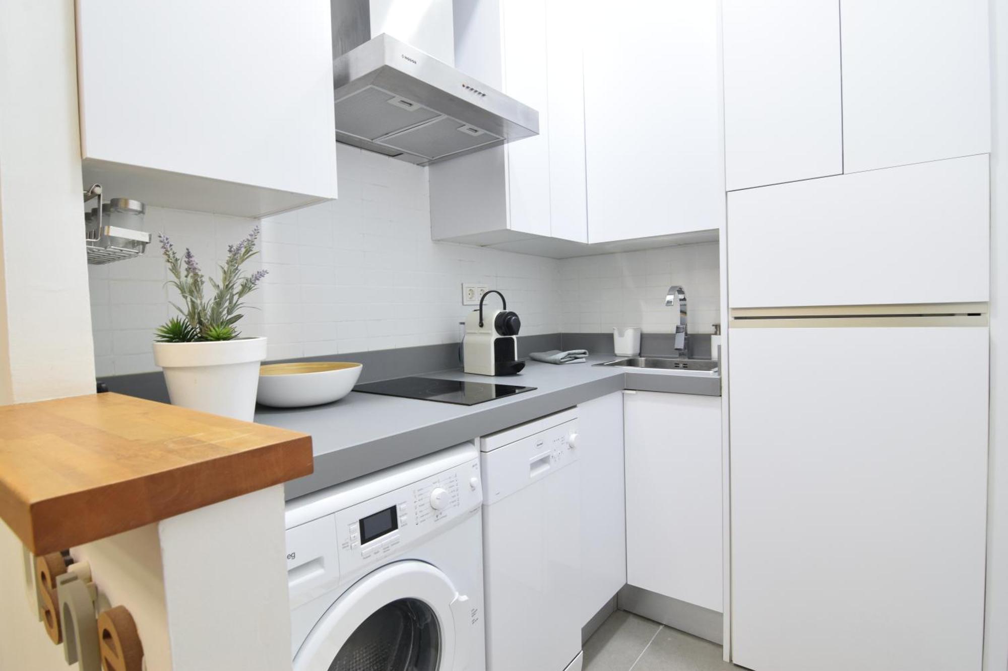 Apartamento Atarazanas Malaga Centro Historico ภายนอก รูปภาพ