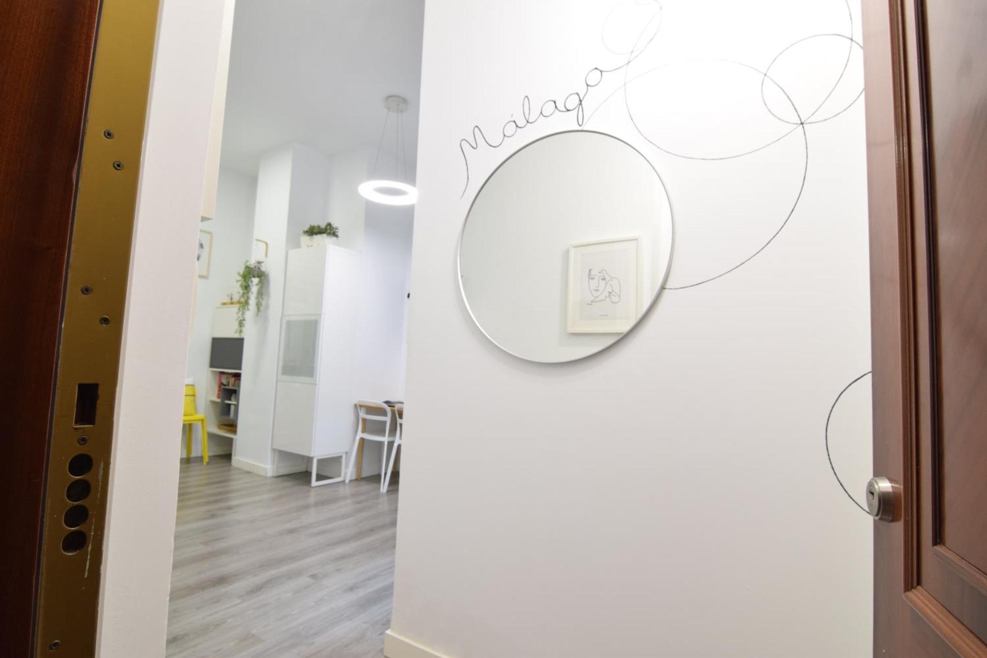 Apartamento Atarazanas Malaga Centro Historico ภายนอก รูปภาพ