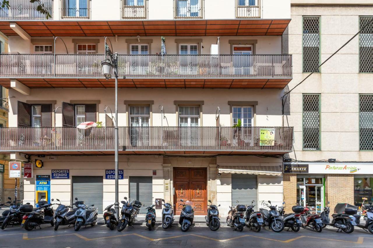 Apartamento Atarazanas Malaga Centro Historico ภายนอก รูปภาพ