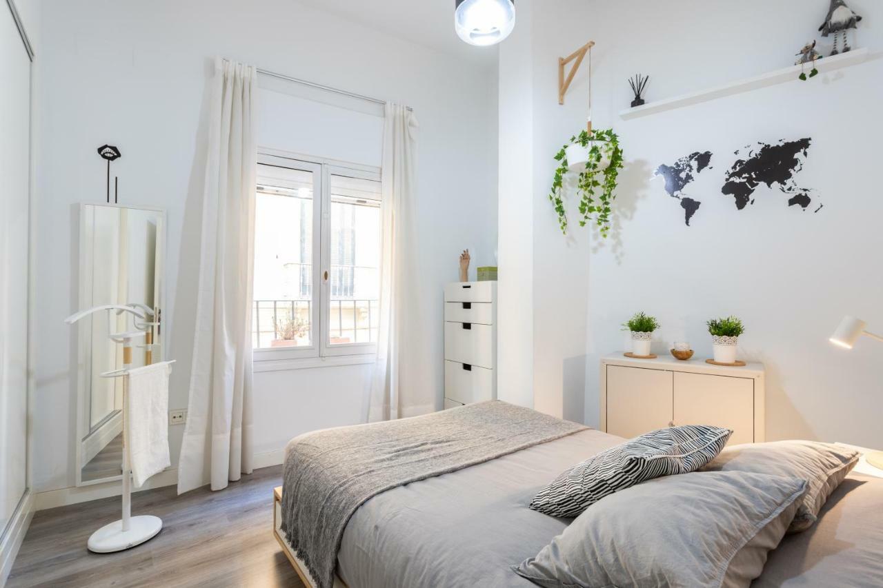 Apartamento Atarazanas Malaga Centro Historico ภายนอก รูปภาพ